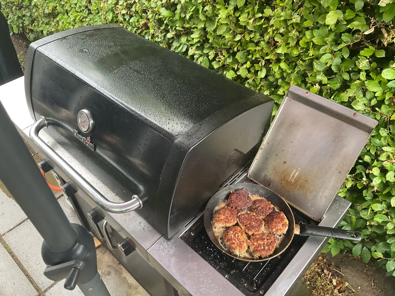 Billede 3 - Char-Broil Gasgrill med 4 brændere + sidebrænder 