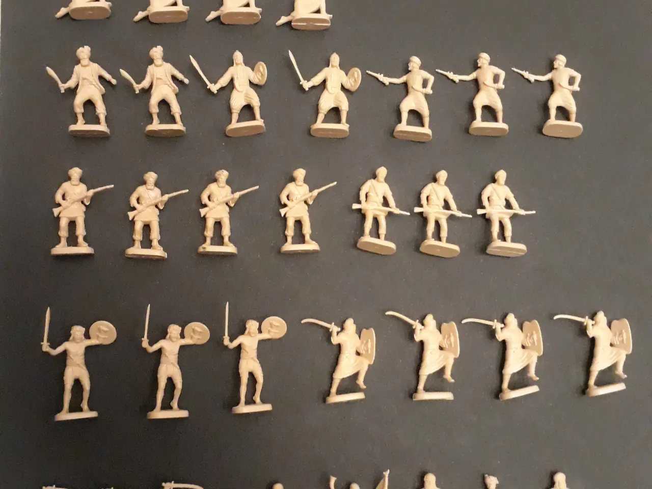 Billede 8 - 151 Militær Myresoldater