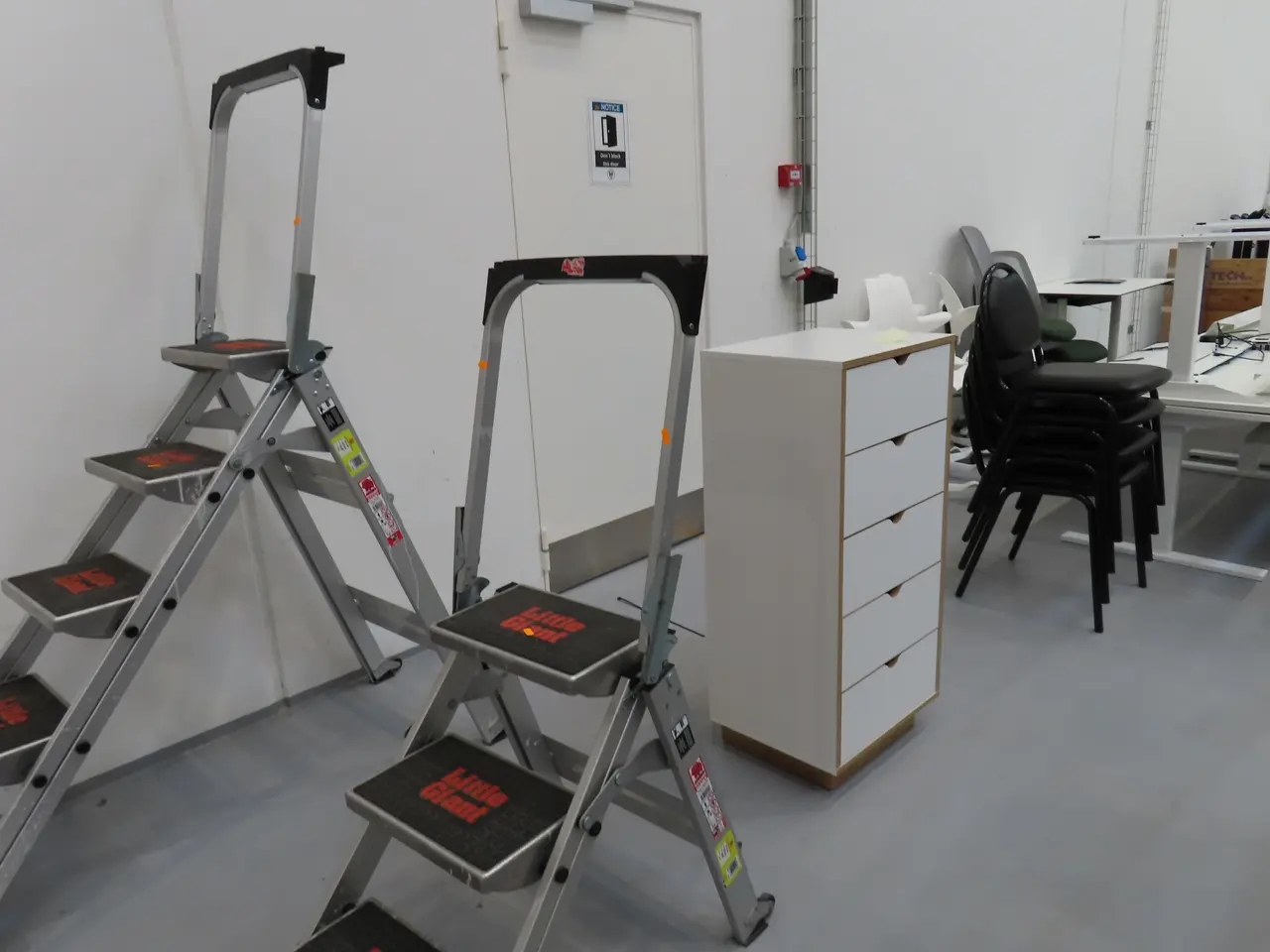 Billede 3 - Trappestige JUMBO Giant Step Ladder 3 steps