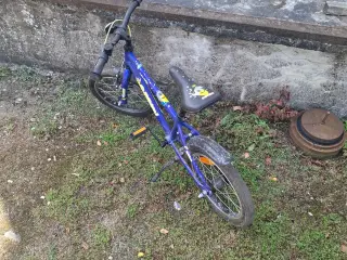 Drengecykel mærket Everton