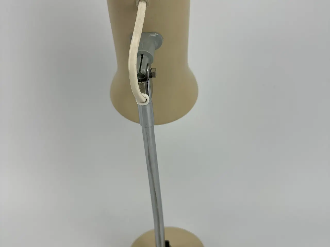 Billede 5 - Retro bordlampe, cremefarvet