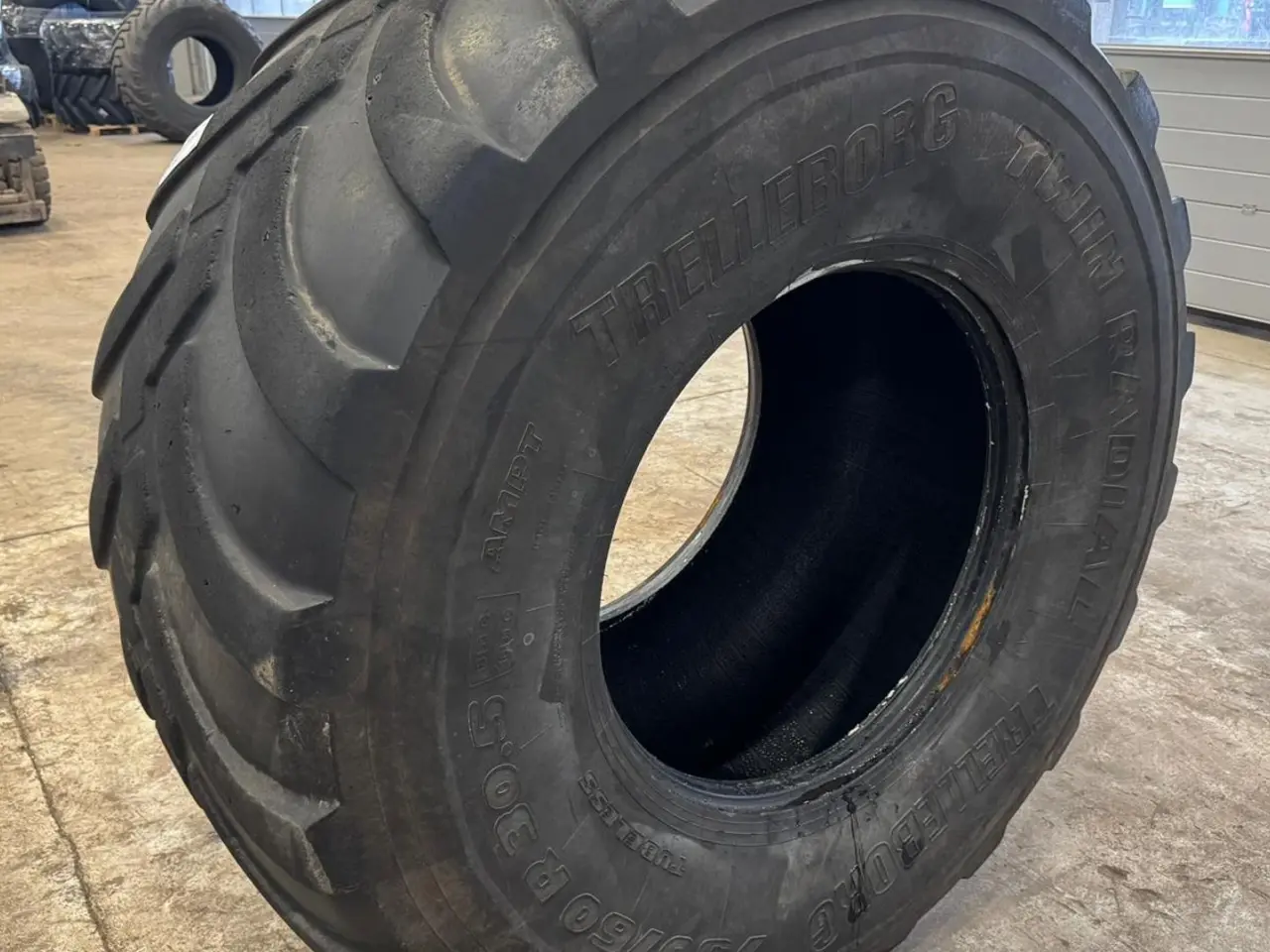 Billede 4 - Trelleborg 750/60R30,5 Trelleborg