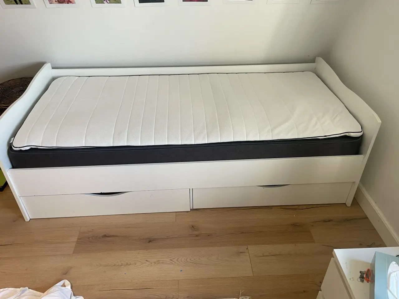 Billede 3 - Seng med opbevaring