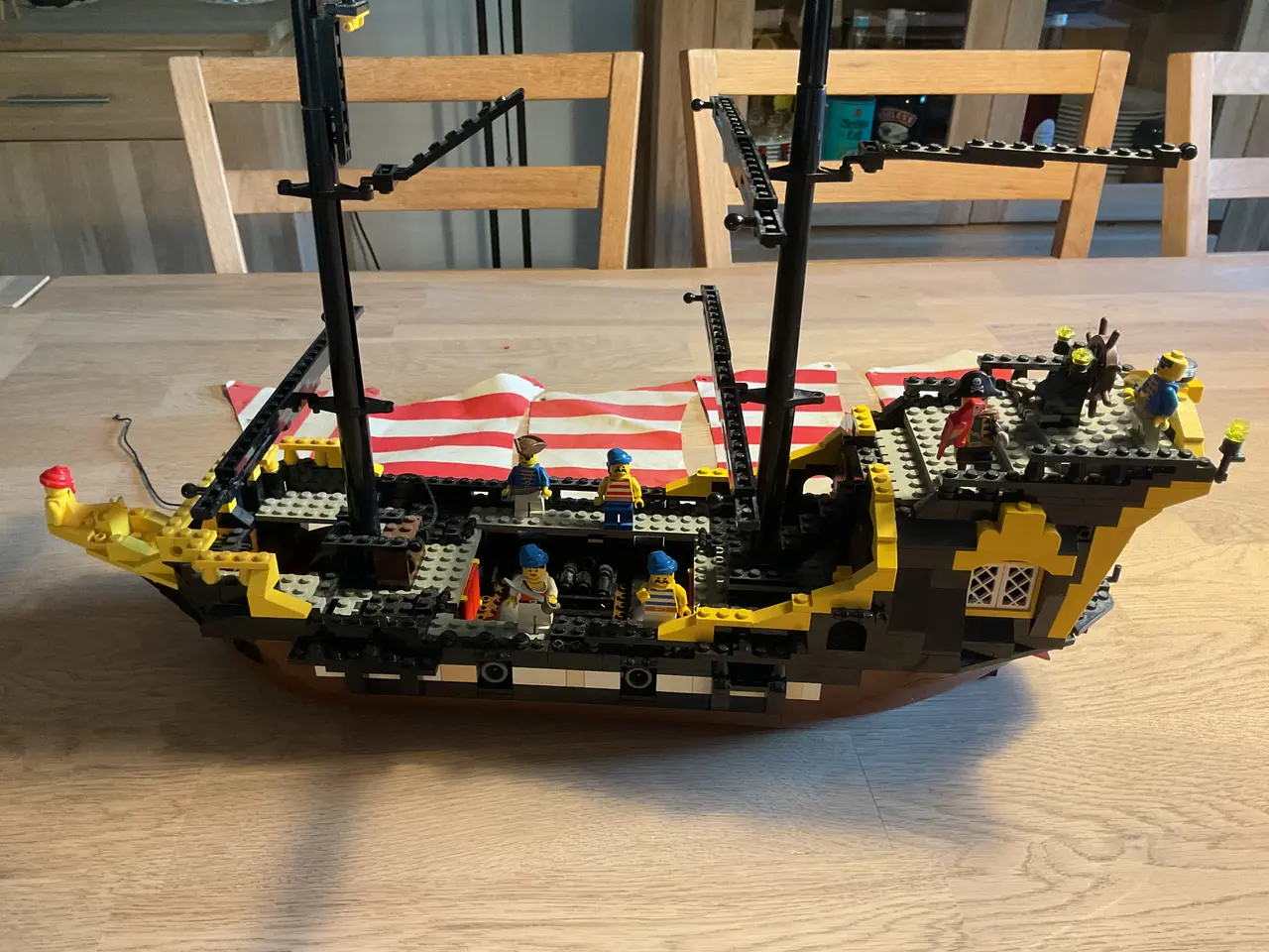 Billede 4 - Lego: Black Seas Barracuda sæt 6285 (med mangler)