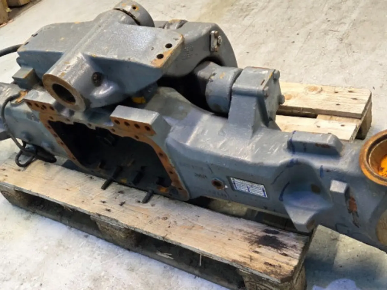 Billede 16 - Massey Ferguson 8732 Foraksel 7700106461