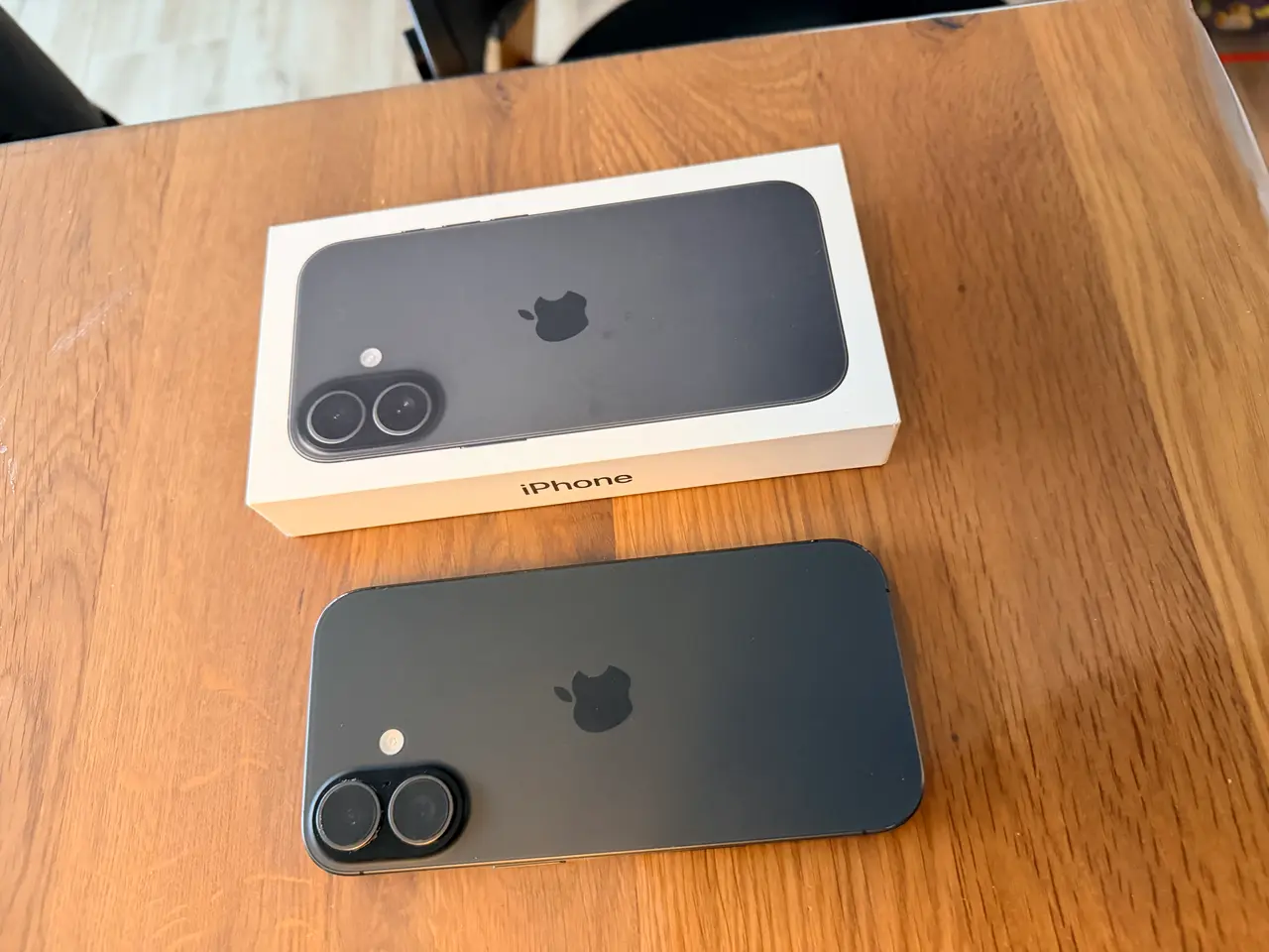 Billede 2 - iPhone 17 sort - 256GB