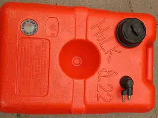 22 liter benzindunk til båd