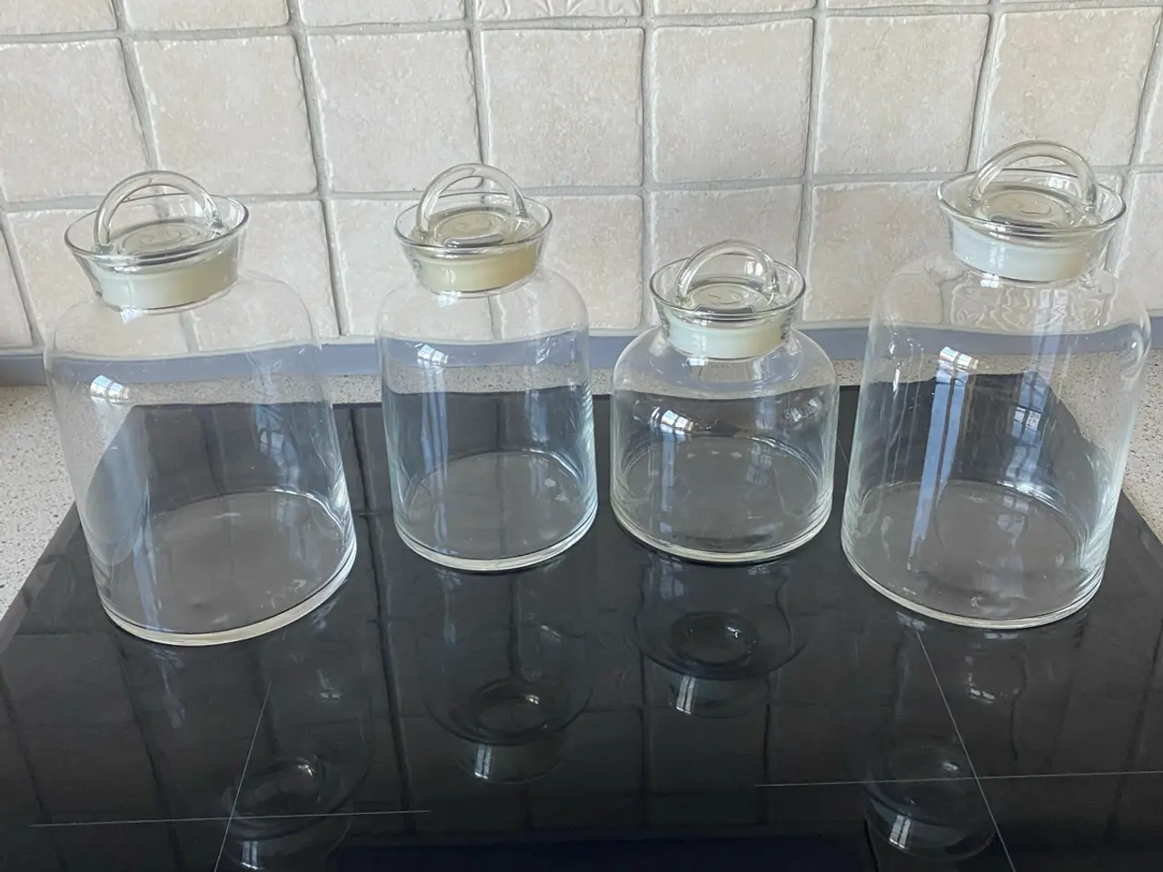 Billede 3 - Opbevarings glas 4 stk med gummipakning i låget.