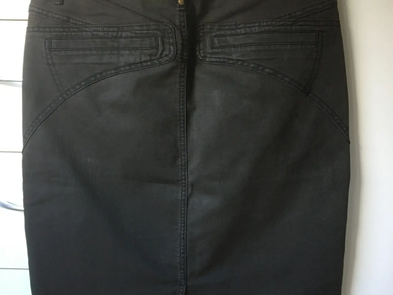 Billede 3 - Ubrugt mørkebrun Bon'aparte denimnederdel, str. 36