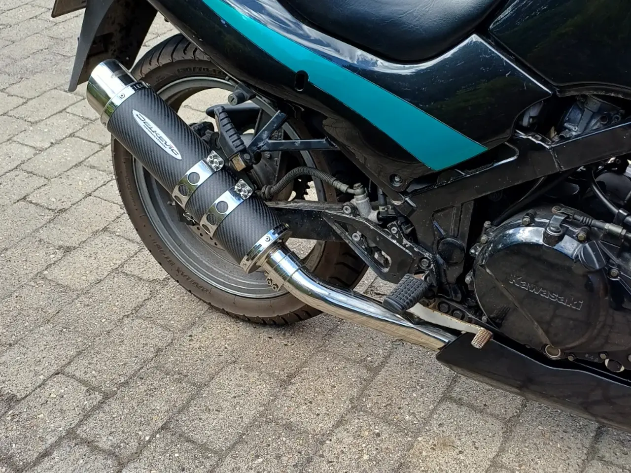 Billede 3 - Kawasaki GPZ 500 2i1 udstødning