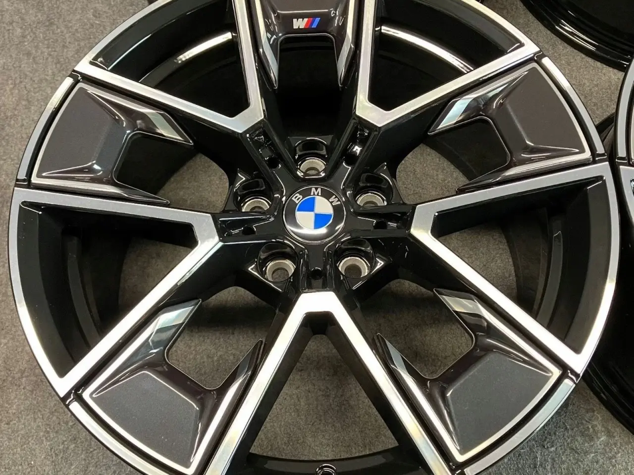 Billede 5 - ALUFÆLGE BMW i4 G26 858M 18"