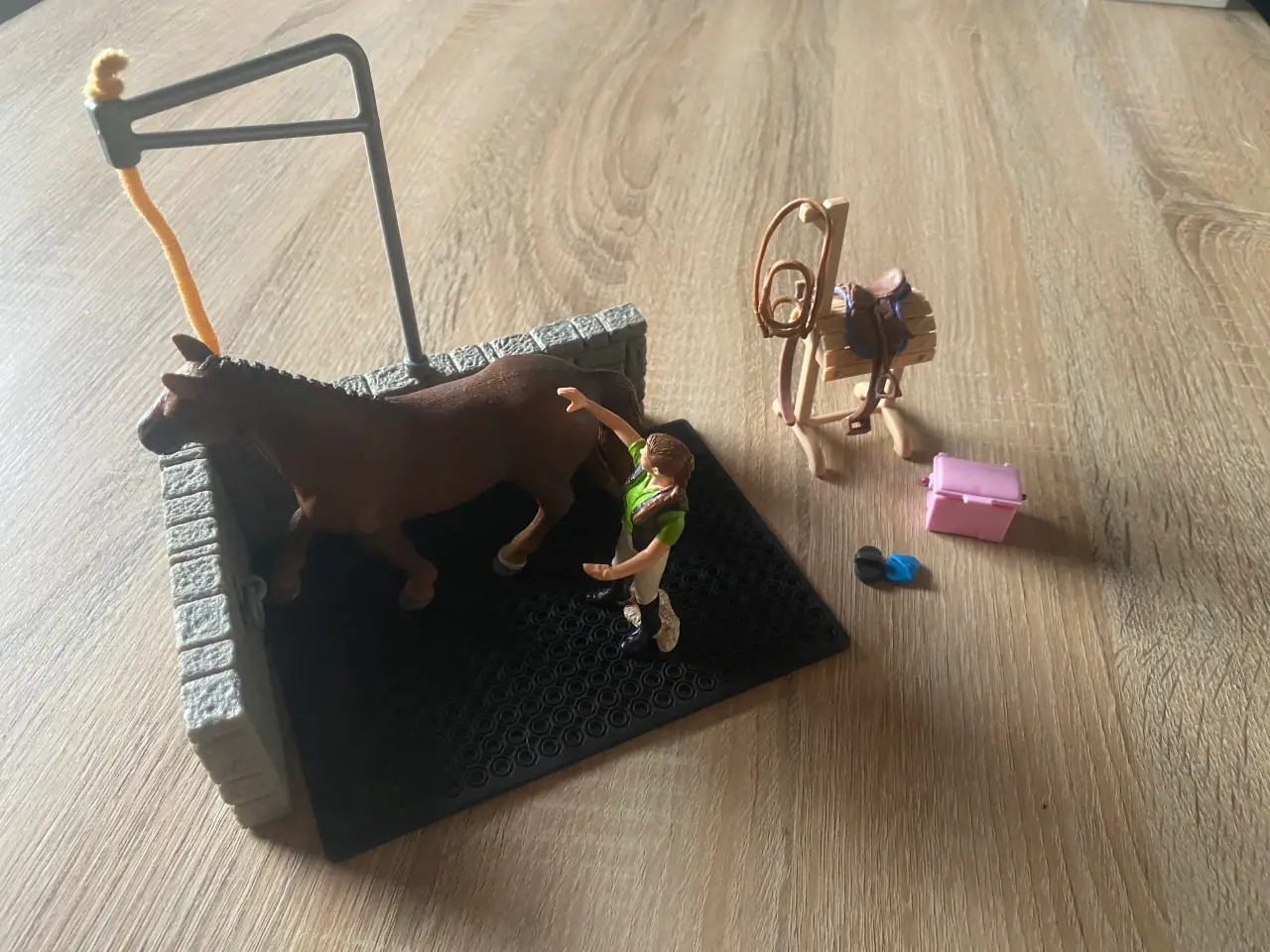 Billede 1 - Schleich vaskeplads