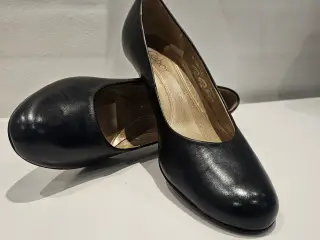 Gabor pumps str. 3.