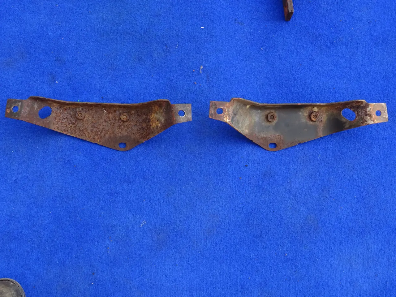 Billede 4 - Volvo 164,142,144,145 kofanger beslag