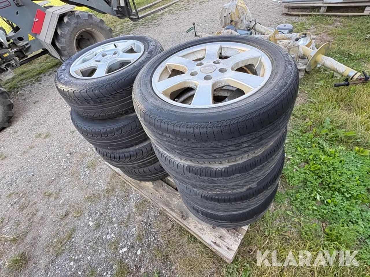 Billede 4 - Alufælge med dæk 2 sæt