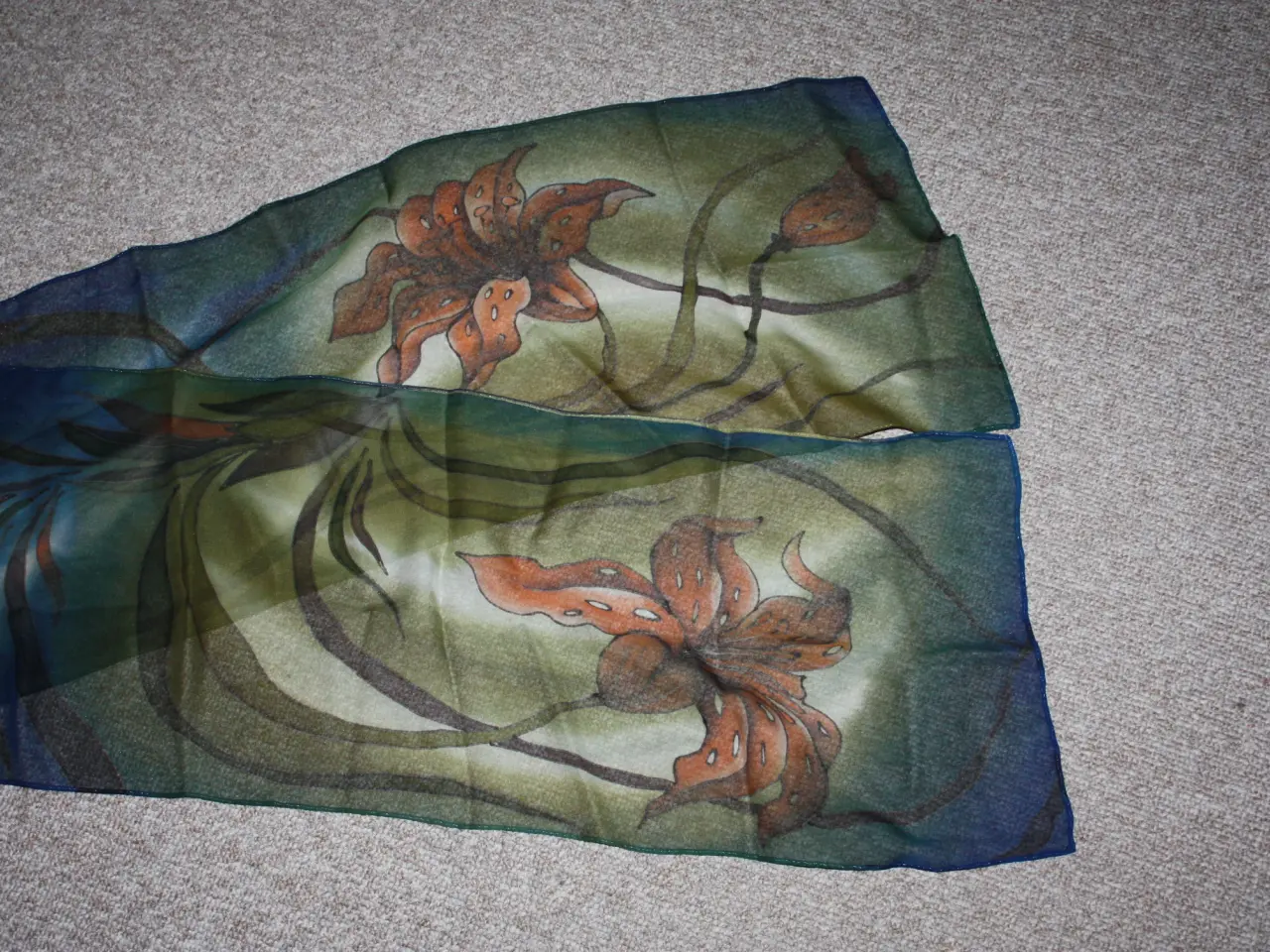 Billede 2 - Tørklæde håndmalet 173 cm x 32 cm