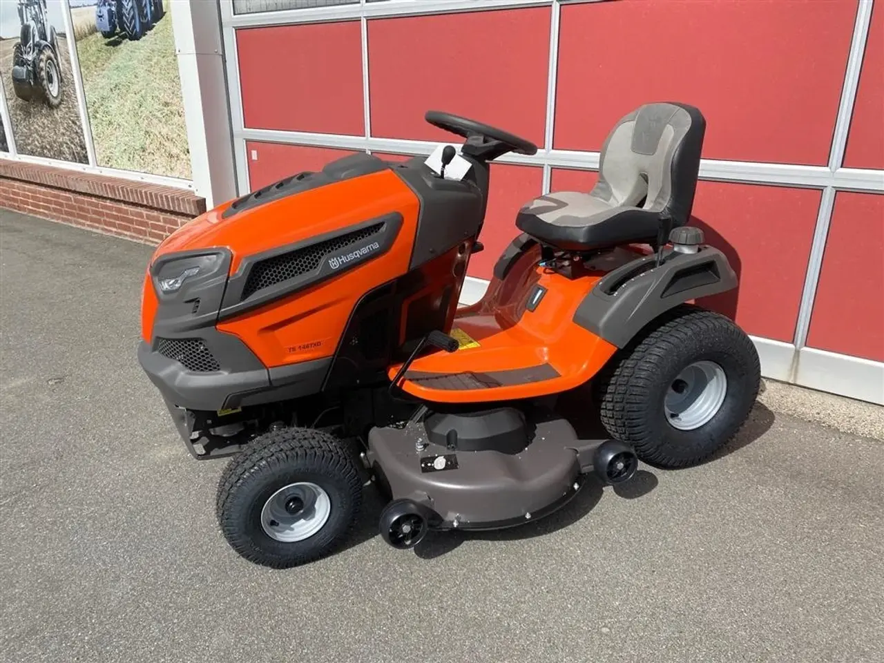 Billede 2 - Husqvarna TS 146 TXD 46" kipper