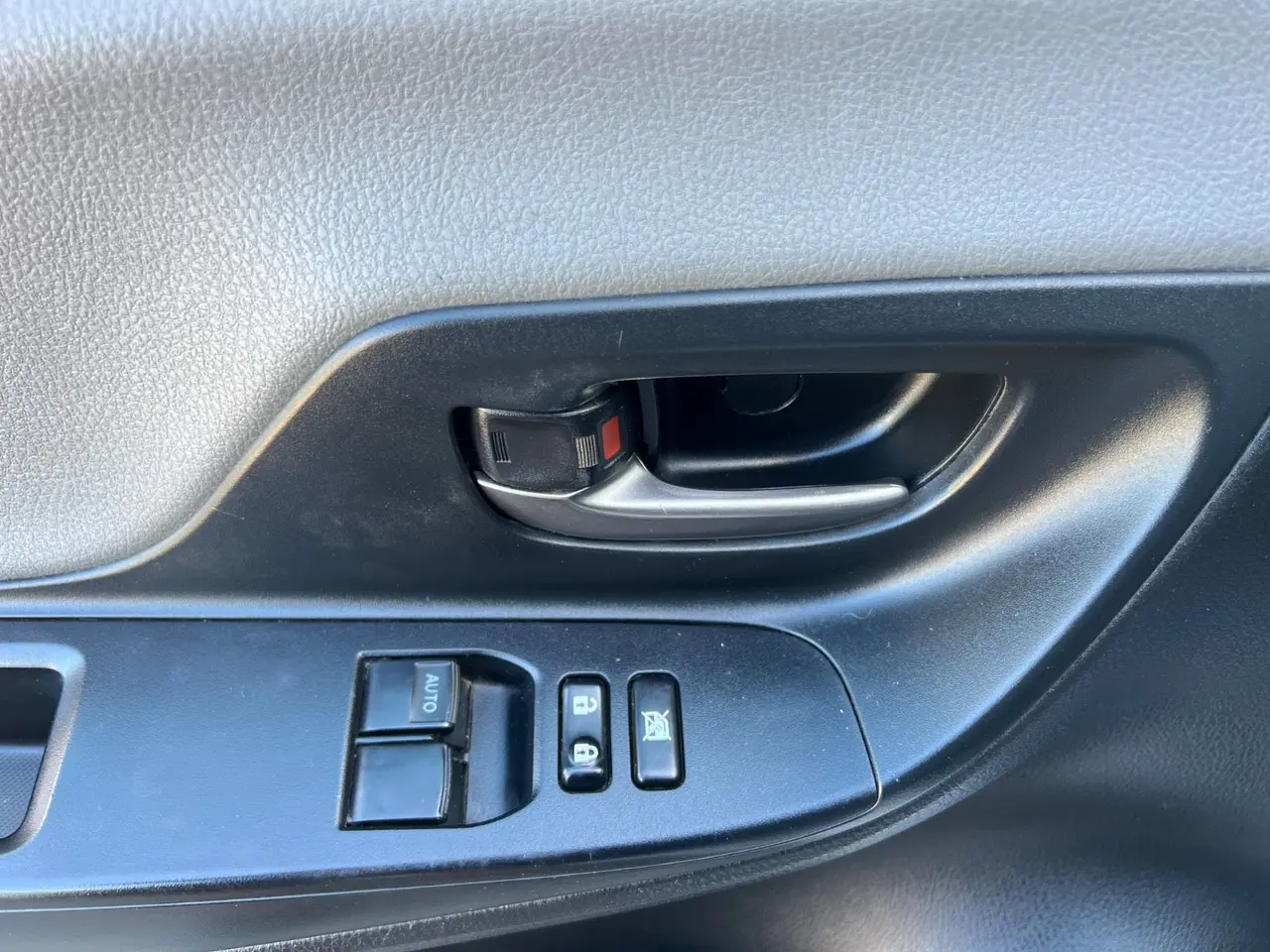 Billede 8 - Toyota Yaris 1,0 VVT-i T2 Komfort