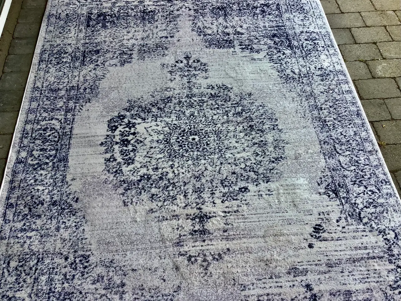 Billede 3 - Orientalsk mønstret tæppe, str 190x290 cm.