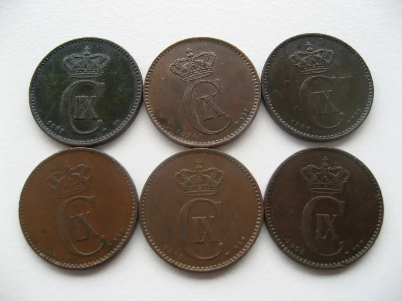 Billede 1 - Flotte delfin 2 ører 1891-1906, samlet pris 6 stk