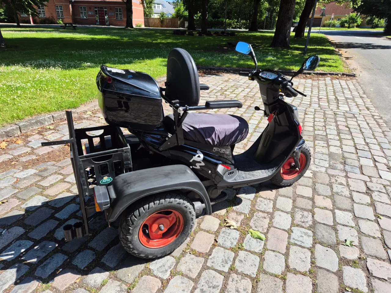 Billede 2 - Pgo hot p3 2 takter 3 hjulet står næsten som ny