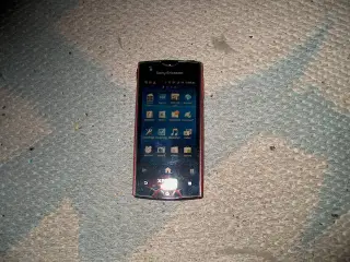 Sony ericsson st18i