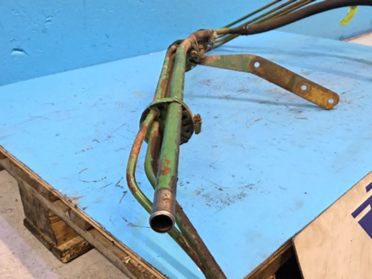 Billede 9 - John Deere 4040 Olierør AR80588