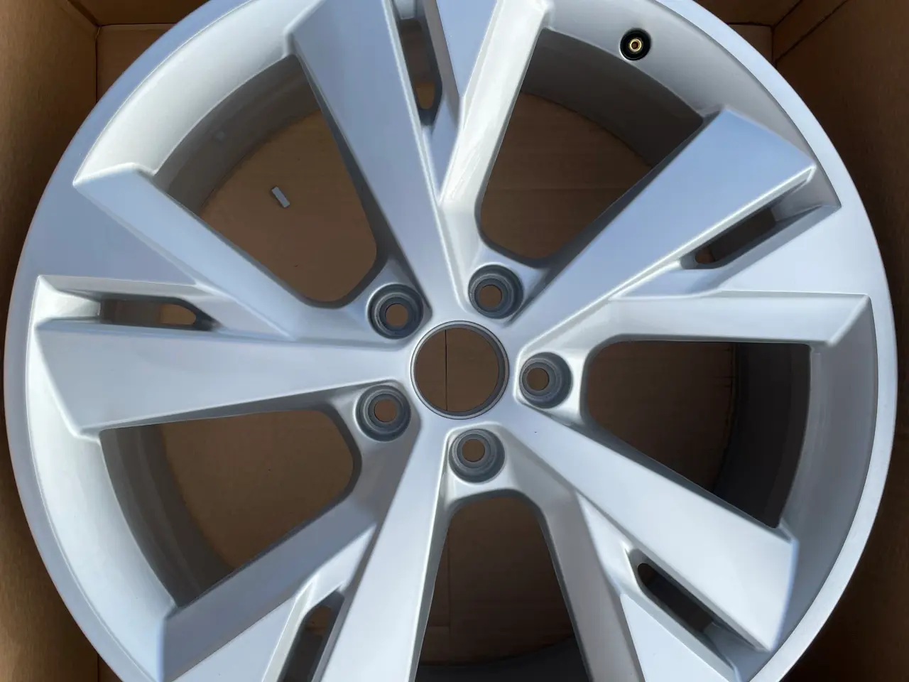 Billede 3 - Audi Q4 20" - Originale 5-Y-eget design
