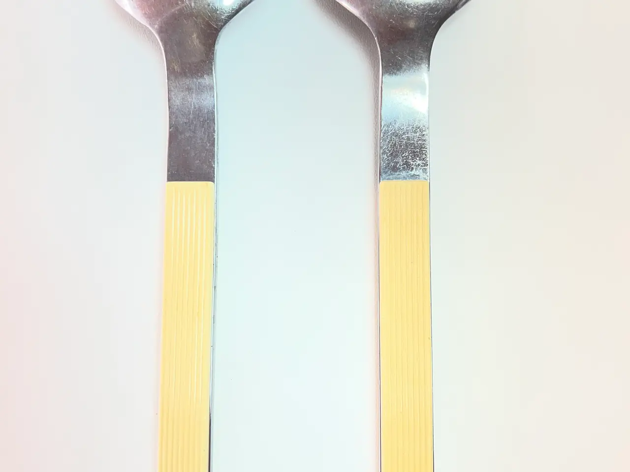 Billede 2 - Vintage Salatbestik m/Rillet Råhvidt Skaft (21 Cm.
