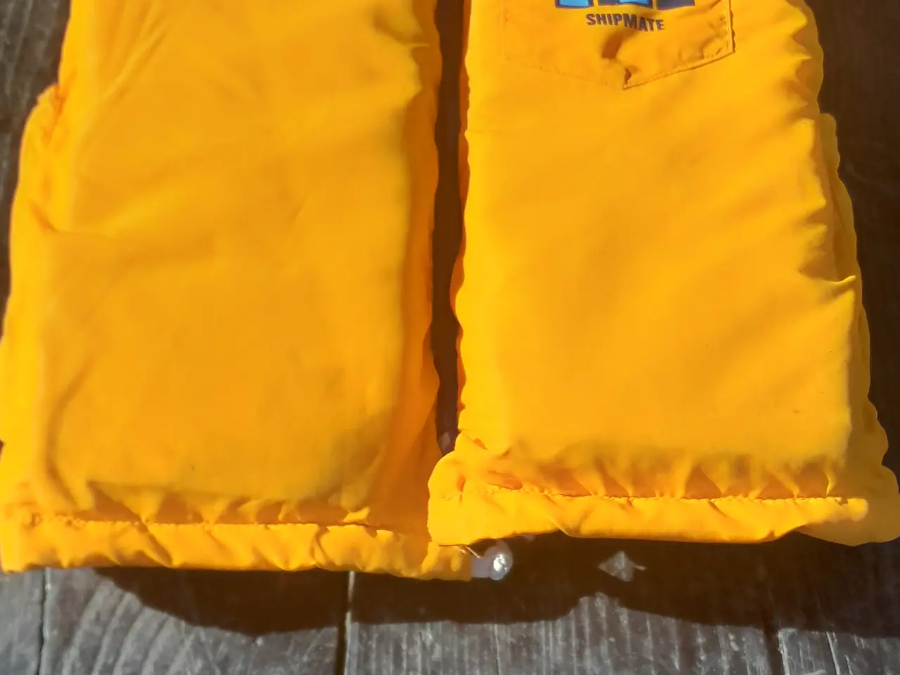 Billede 2 - 2 stk Helly Hansen veste