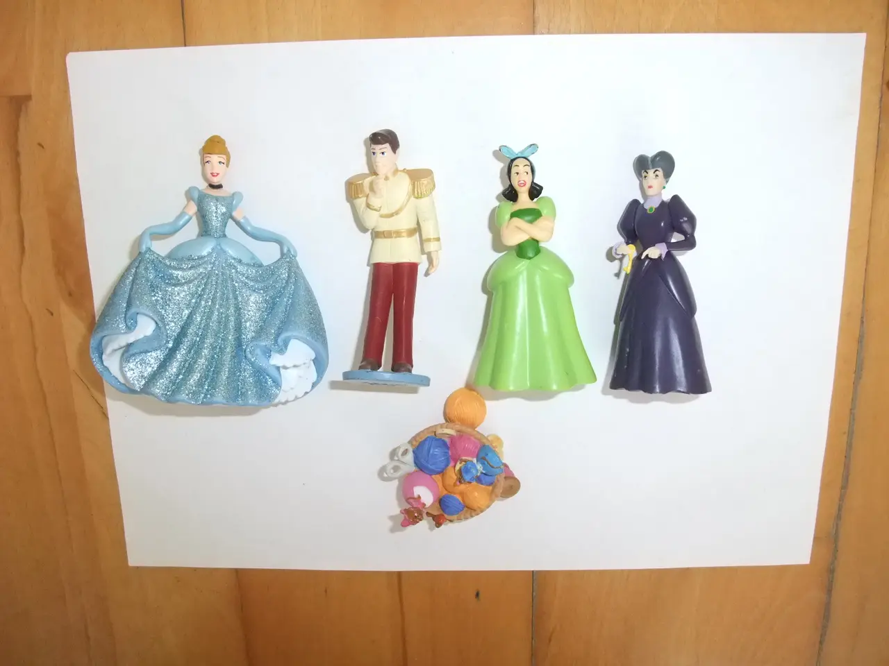 Billede 2 - Askepot Figurer