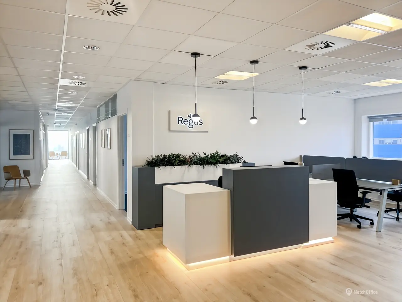 Billede 11 - Skyhøje ambitioner? Vi har kontoret til dem.