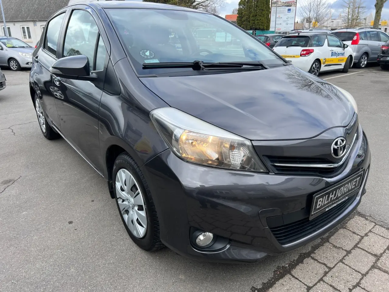 Billede 2 - Toyota Yaris 1,3 VVT-i T2 Touch