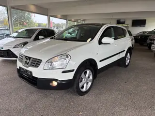 Nissan Qashqai 2,0 Tekna CVT Van