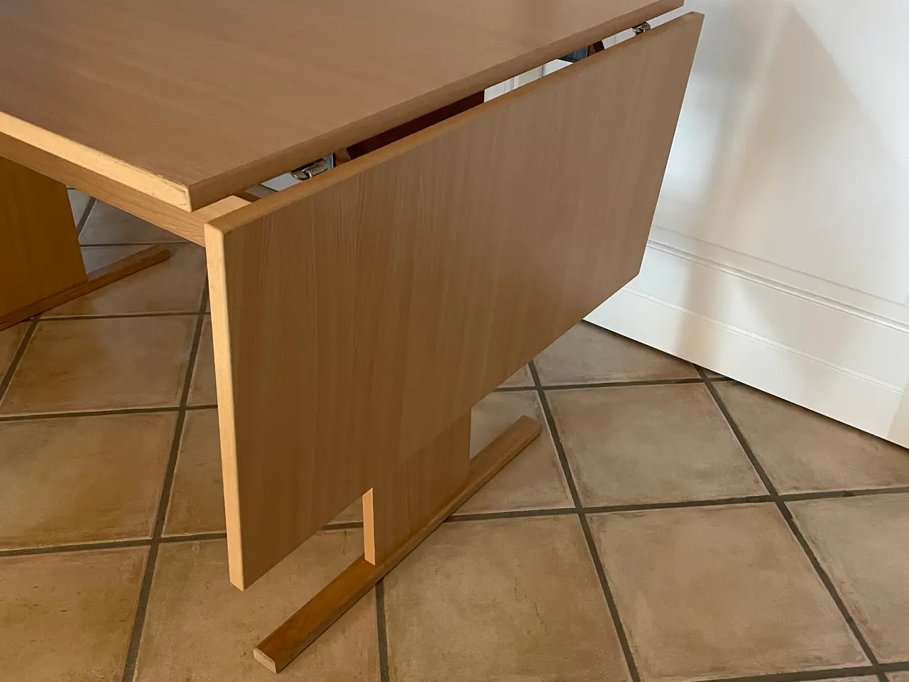 Billede 2 - Spisebord