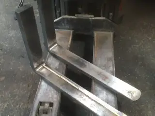 Korte gafler til Gaffeltruck