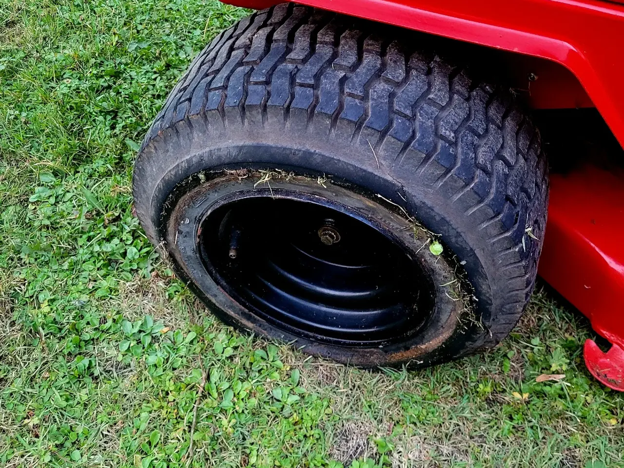 Billede 6 - Yard-Man 8hp-30" havetraktor