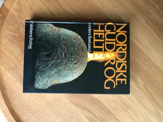 Nordiske Guder og Helte af Anders Bæksted