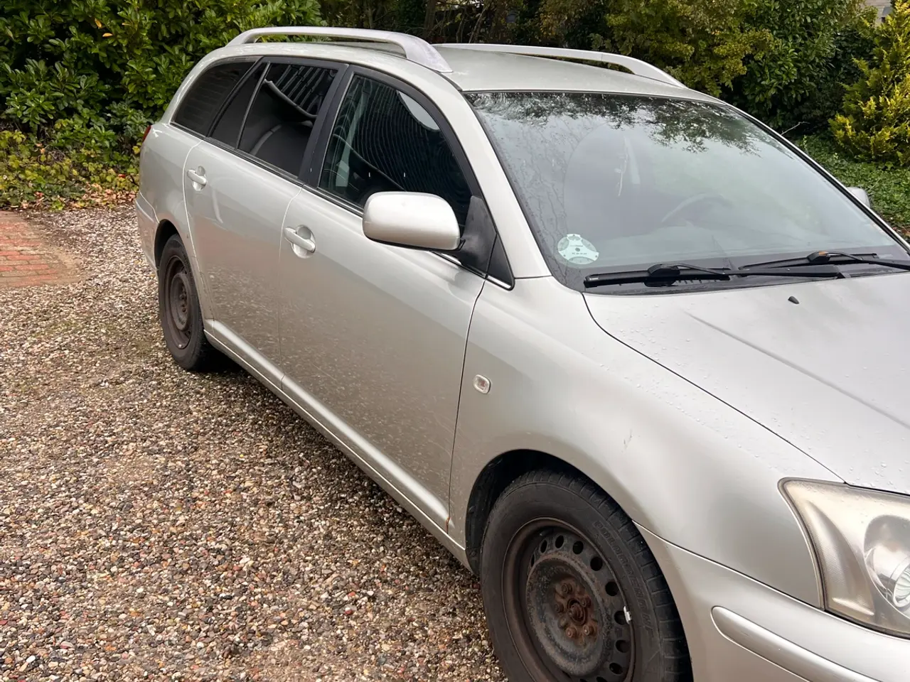 Billede 2 - Toyota Avensis 1,8 STW MAN Benzin