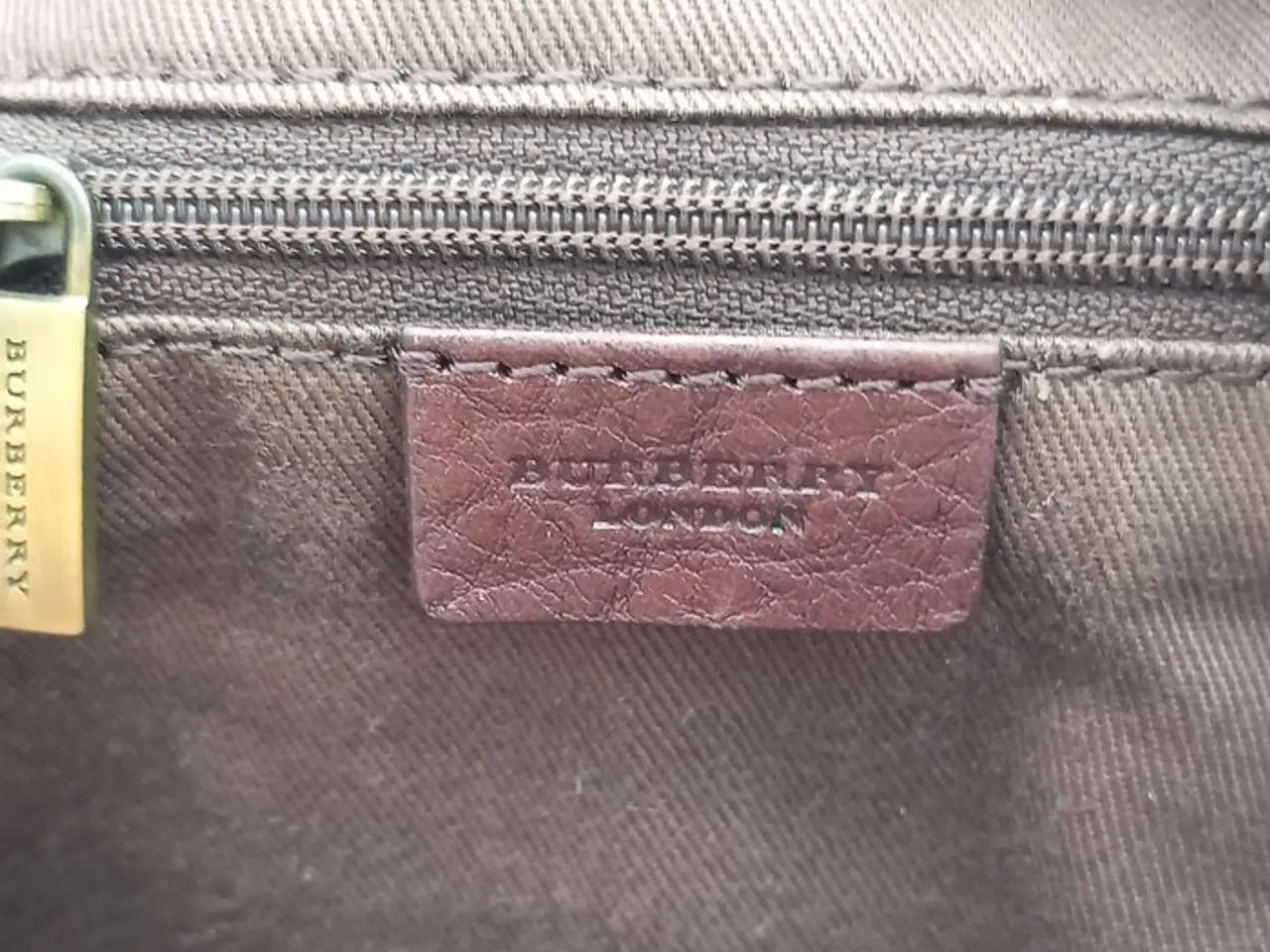 Billede 5 - Burberry Taske af lyst print lærred og brunt skind