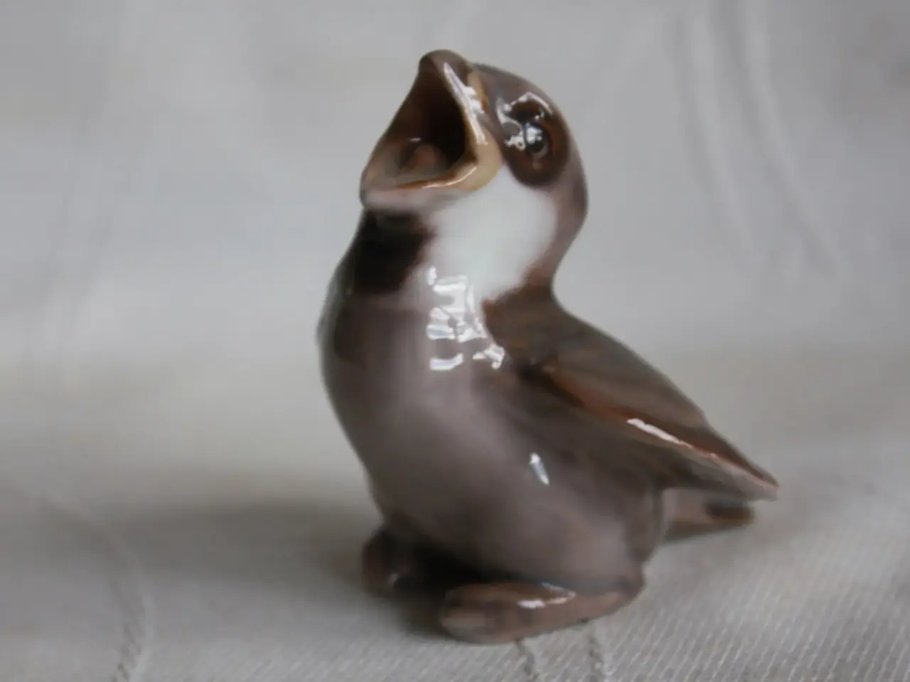 Billede 1 - Spurveunge, figur fra Bing og Grøndahl
