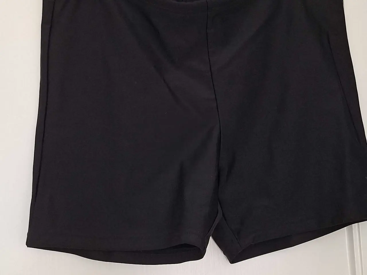 Billede 2 - Shorts str. L