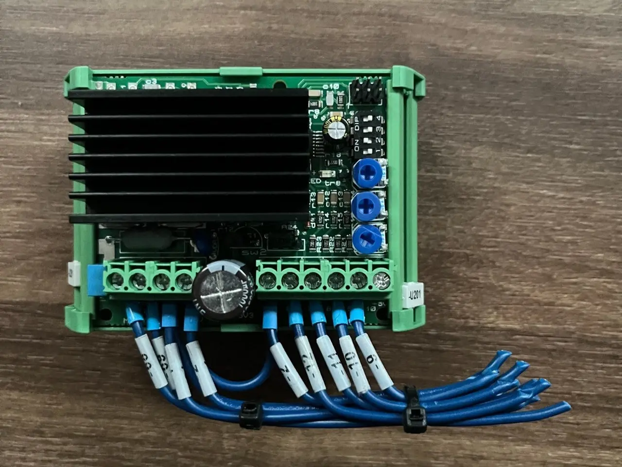 Billede 3 - DIN Rail Controller EM200BV3 Integrated Heatsink