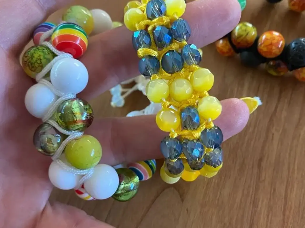 Billede 6 - Nye knyttede armbånd