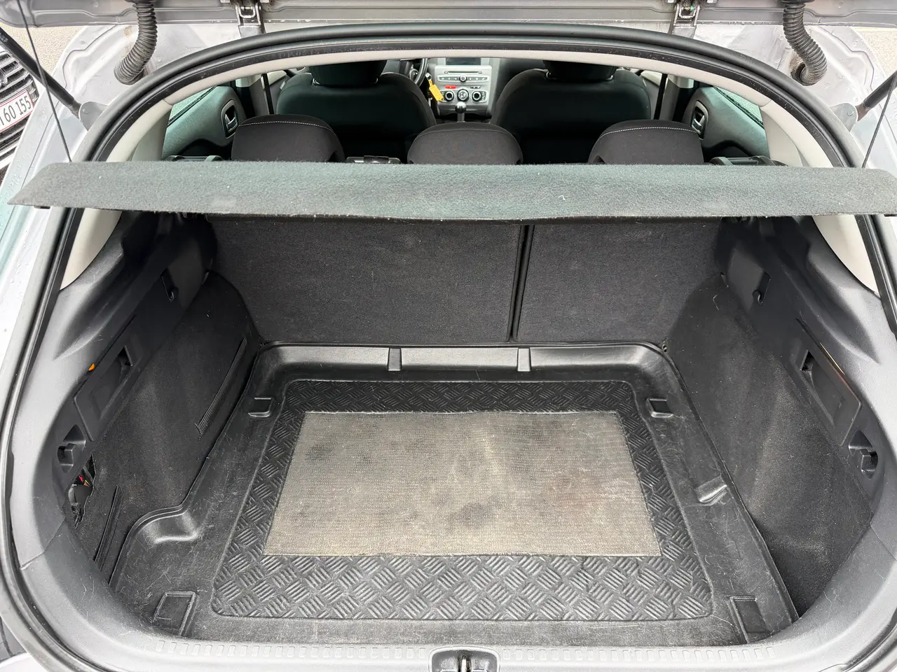 Billede 16 - Citroën C4 1,6 BlueHDi 100 Millesime 5d sælges 