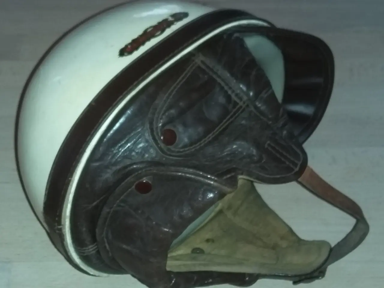 Billede 6 - Gammel Remington Hjelm
