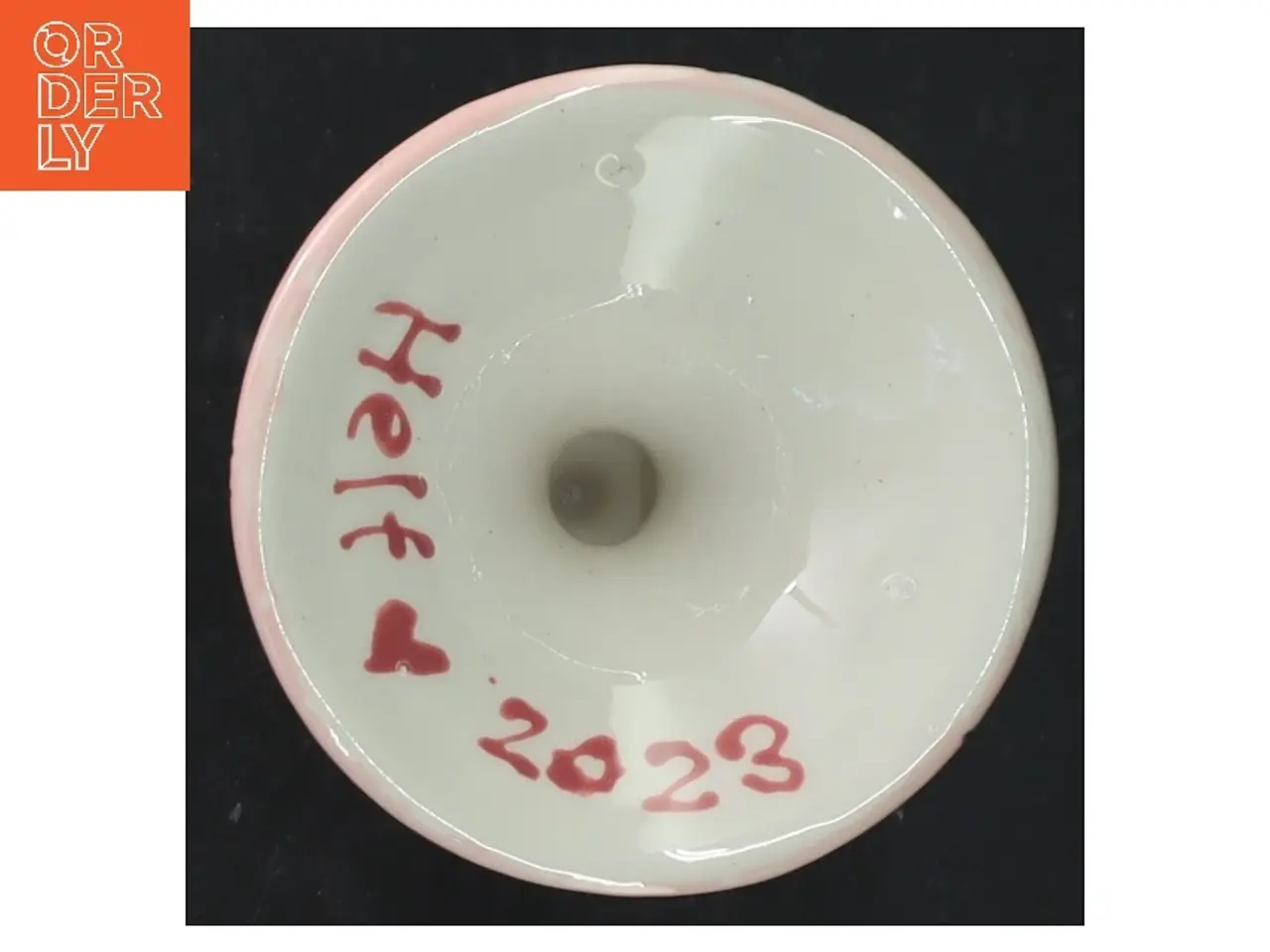 Billede 3 - Porcelænslysestage med blomstermotiv (str. 15 cm)