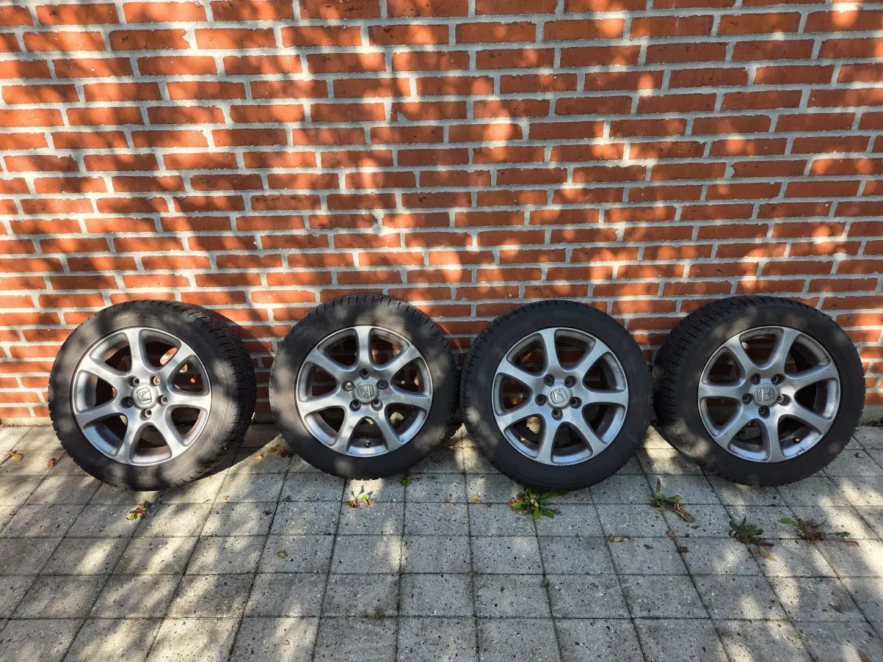 Billede 1 - Original Honda alufælge med vinterdæk