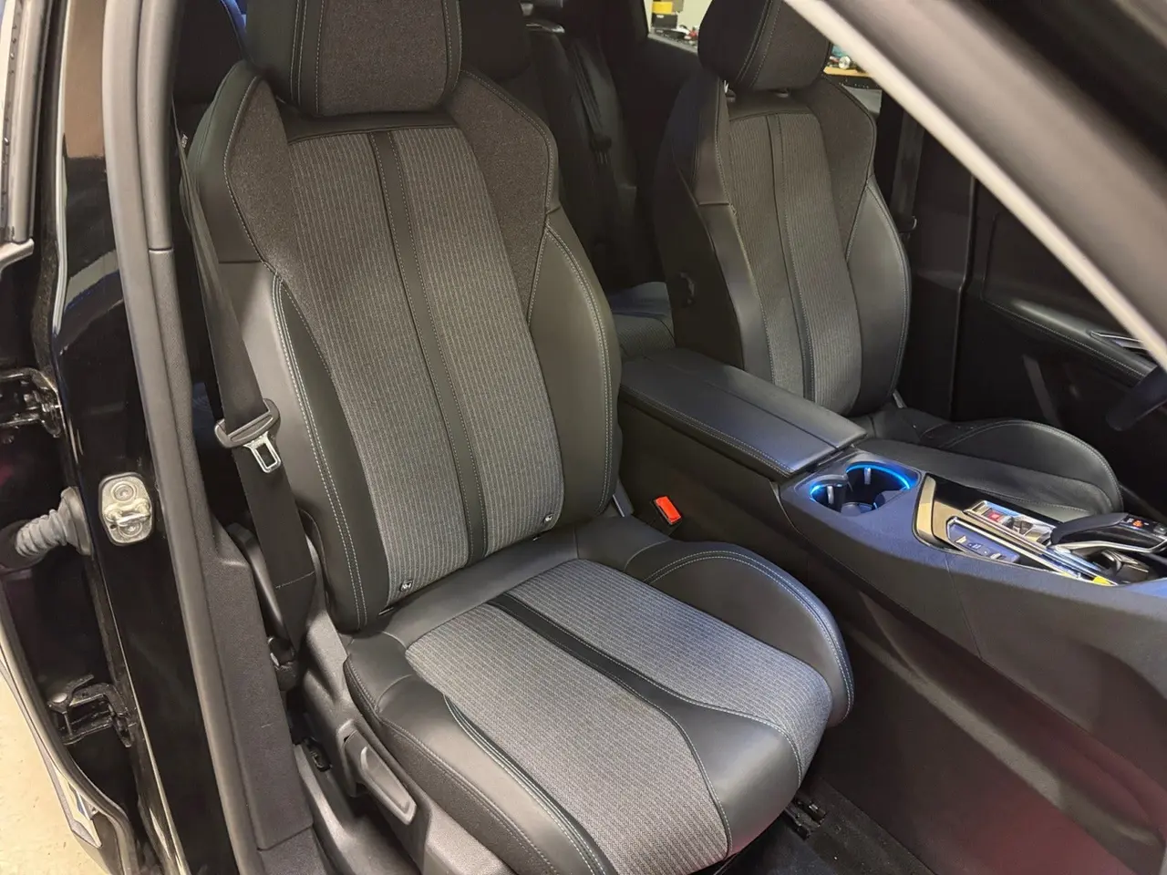 Billede 16 - Peugeot 3008 1,6 Hybrid Allure EAT8