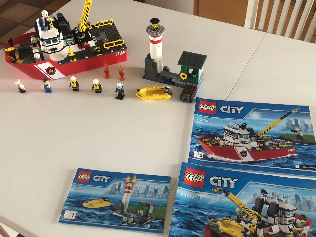 Billede 1 - Lego city: Brandvæsnets båd (60109)